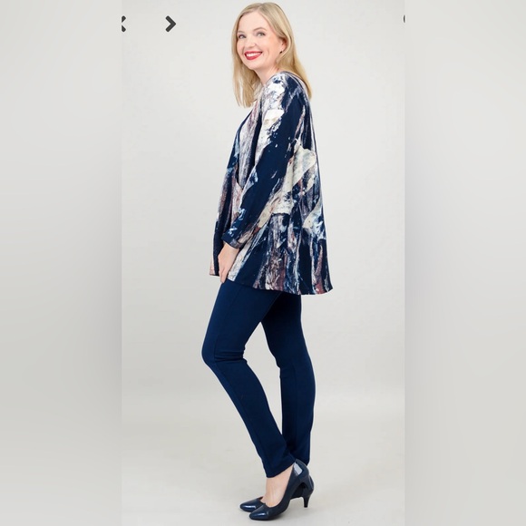 Palace Blouse Rayon Women’s Top - Picture 4 of 8